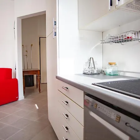 Bocconi Studio - Convenient Bocconi Wifi Studio - 2 Pax * Milan